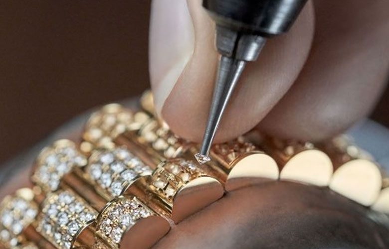 مخراجکاری طلا و جواهر